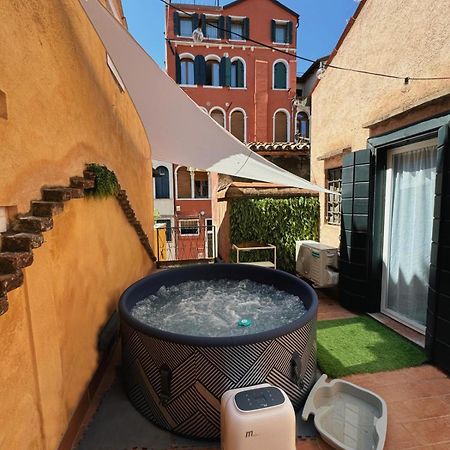 Suite Rava - San Marco With Pool Venesia Bagian luar foto