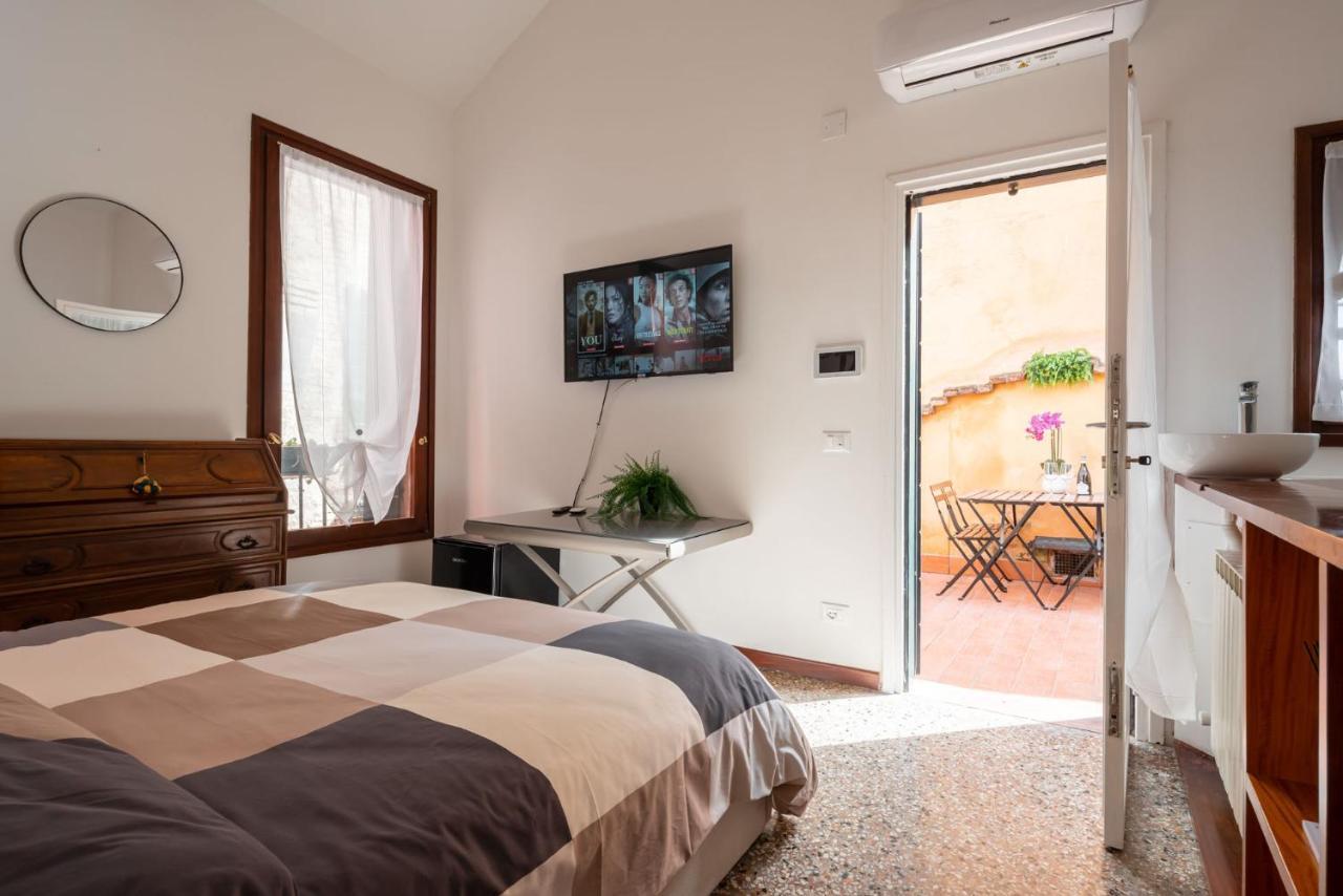 Suite Rava - San Marco With Pool Venesia Bagian luar foto