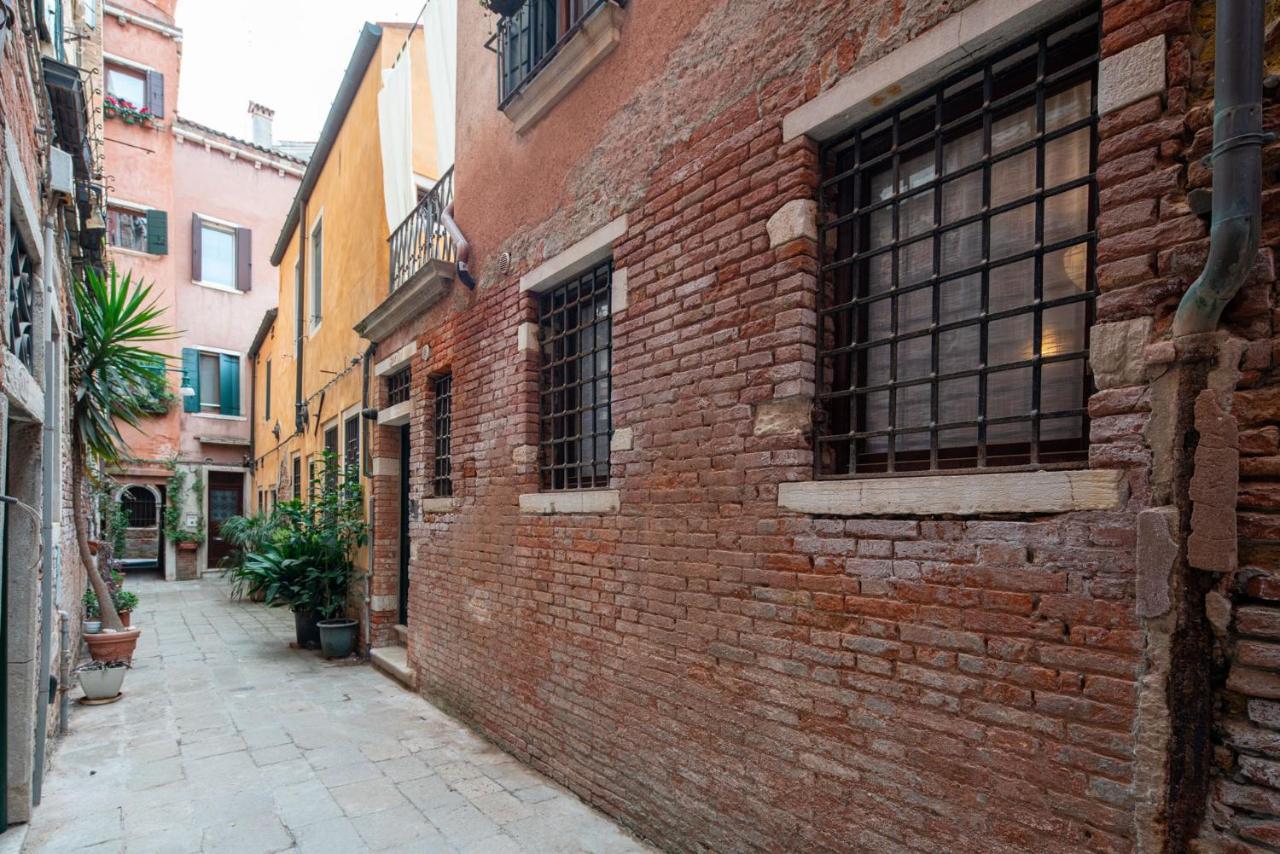 Suite Rava - San Marco With Pool Venesia Bagian luar foto
